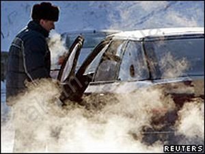 Завестись в мороз и ездить без проблем - своевременные советы специалистов автолюбителям 
